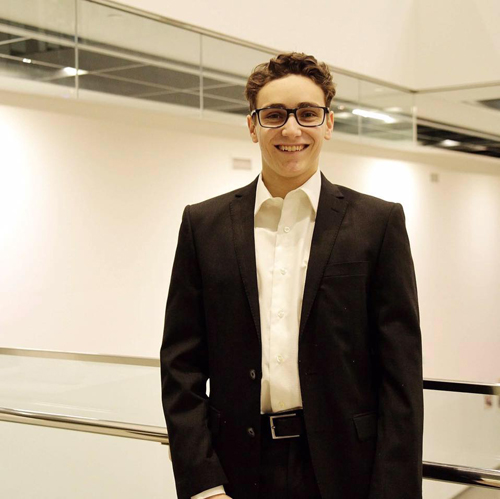 Sam Hache Bell Social Media intern